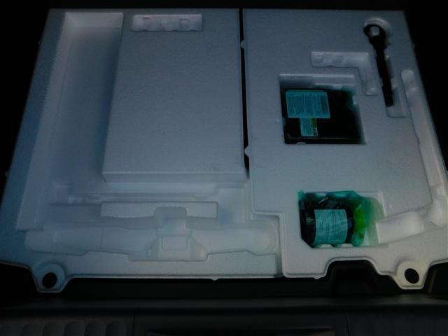 プリウス Ｚ　リアカメラ　プリクラッシュ　ＰＷシート　１オーナ　ＡＣ１００Ｖ電源　ＬＥＤランプ　オートクルーズ　アルミホイール　ＡＣ　運転席エアバッグ　横滑り防止装置　ＥＴＣ付　盗難防止システム　パワーウインドウ（11枚目）