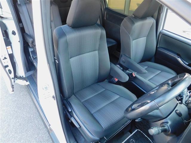 ヴォクシー ZS 煌 地上デジタル TSS 両側パワードア アイドリングストップ車 パワーウィンド 横滑防止 1オーナ 整備記録簿 DVD可 盗難防止装置 スマートエントリー Bカメラ AUX LEDヘッドライト ETC(6枚目)