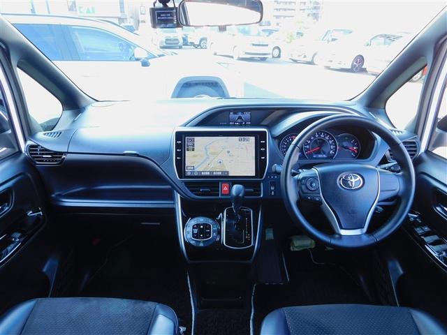 ヴォクシー ZS 煌III プリクラッシュ スマートキ アイスト DVD再生機能 記録簿付き 横滑り防止装置 ナビTV アルミ 三列シート WAC 盗難防止 オートエアコン キーレス ETC装備 パワステ メモリナビ クルコン(5枚目)