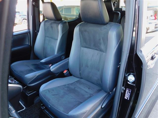 ヴォクシー ZS 煌III プリクラッシュ スマートキ アイスト 記録簿付き 横滑り防止装置 ナビTV アルミ 三列シート WAC 盗難防止 オートエアコン キーレス ETC装備 パワステ メモリナビ クルコン ABS AUX(13枚目)