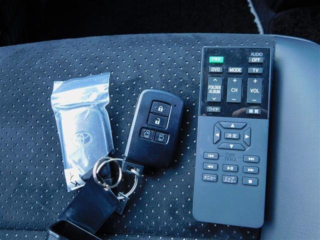 ヴォクシー ZS 煌III プリクラッシュ スマートキ アイスト 記録簿付き 横滑り防止装置 ナビTV アルミ 三列シート WAC 盗難防止 オートエアコン キーレス ETC装備 パワステ メモリナビ クルコン ABS AUX(22枚目)