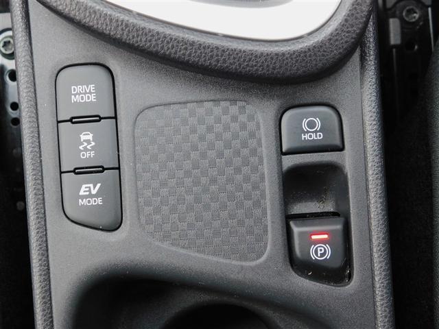 ヤリスクロス ハイブリッドG TSS イモビライザー バックモニタ- エアコン インテリキー パワーウィンド ワンオーナ Wエアバック オートクルーズ メディアプレイヤー接続 キーフリー ドライブレコーダー 横滑防止装置 アルミ(25枚目)