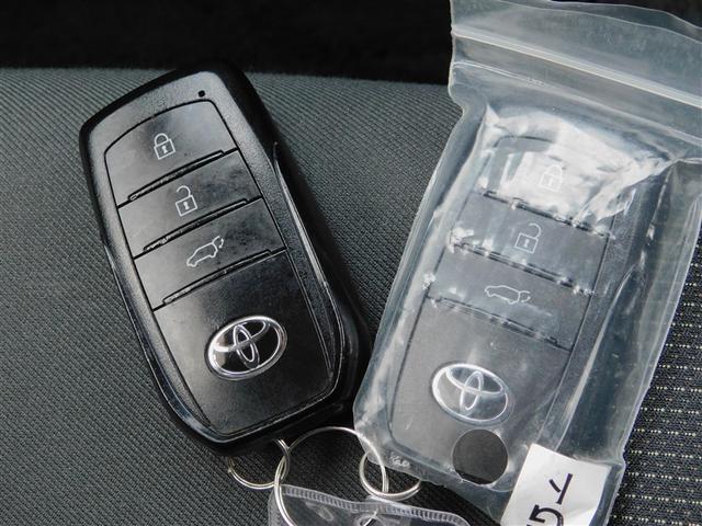 ヤリスクロス ハイブリッドG TSS イモビライザー バックモニタ- エアコン インテリキー パワーウィンド ワンオーナ Wエアバック オートクルーズ メディアプレイヤー接続 キーフリー ドライブレコーダー 横滑防止装置 アルミ(27枚目)