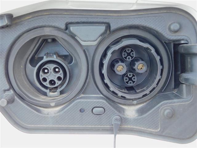 プリウスＰＨＶ Ｓセーフティパッケージ　ＡＣ１００Ｖ　地デジ　クルコン　ＴＶ　Ｂカメラ　ＬＥＤヘッドライト　スマ－トキ－　ＡＡＣ　ＥＴＣ　アルミホイール　キーレス　横滑り防止装置　ミュージックプレイヤー接続可　イモビ　ドラレコ　記録簿（35枚目）