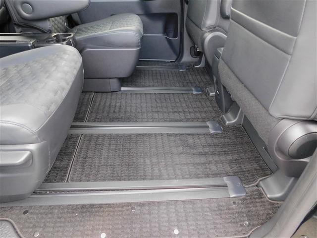 �t���b�g�Ń��C�h�ȑ����X�y�[�X