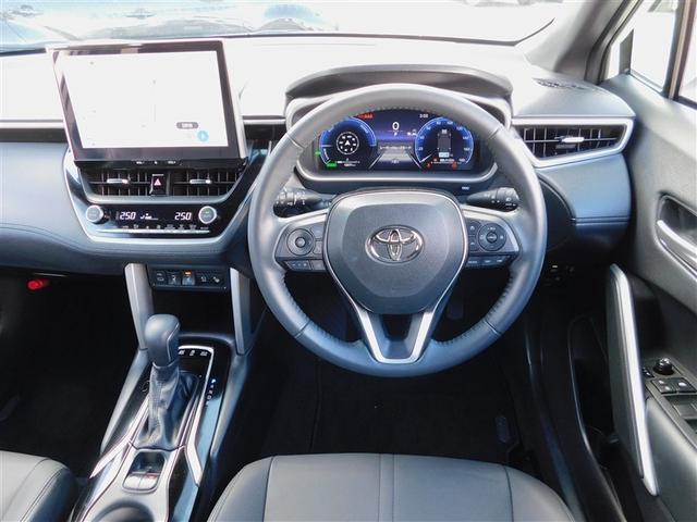 カローラクロス ハイブリッド　Ｚ　ＰＣＳ　フルセグテレビ　ＬＥＤヘッドライト　Ｂカメラ　ＴＶ　インテリジェントキー　パワーシート　キーフリー　アルミホイール　ＡＣ１００Ｖ　ＥＴＣ　盗難防止　ミュージックプレイヤー接続可　オートエアコン（4枚目）