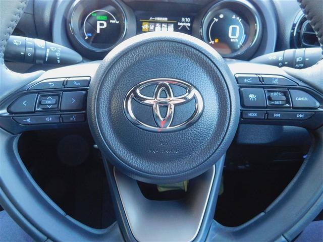 ヤリス ハイブリッドＺ　ＰＣＳ　整備記録簿　ＤＶＤ　地デジ　ＡＷ　Ｂカメラ　ドラレコ付　ＬＥＤランプ　スマキー　ＥＴＣ付き　テレビ　メディアプレイヤー接続　ＶＳＣ　パワステ　１オナ車　クルコン　カーテンエアバック　キーフリー（27枚目）