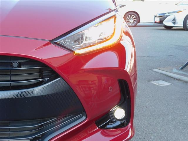 ヤリス ハイブリッドＺ　ＰＣＳ　整備記録簿　ＤＶＤ　地デジ　ＡＷ　Ｂカメラ　ドラレコ付　ＬＥＤランプ　スマキー　ＥＴＣ付き　テレビ　メディアプレイヤー接続　ＶＳＣ　パワステ　１オナ車　クルコン　カーテンエアバック　キーフリー（35枚目）