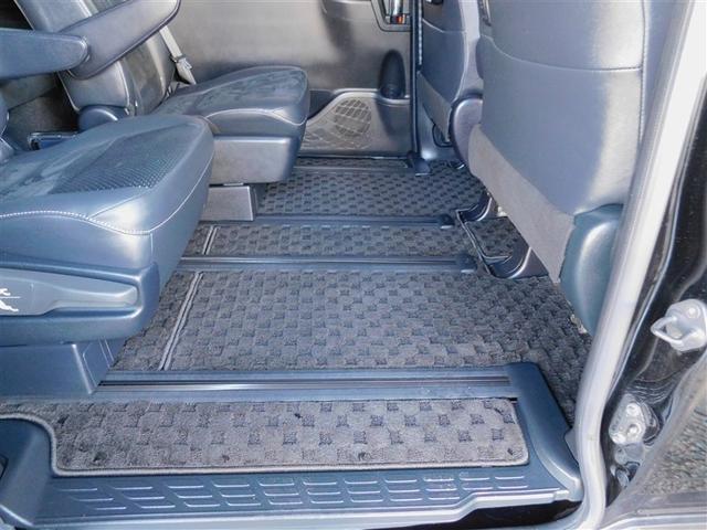 �t���b�g�Ń��C�h�ȑ����X�y�[�X