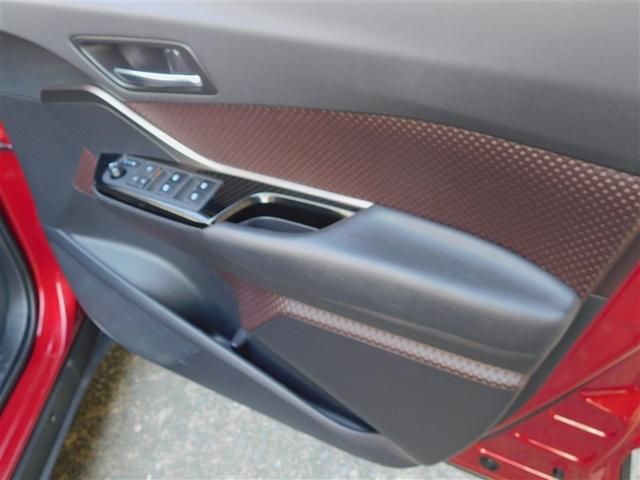 C-HR G エマージェンシーブレーキ カーテンエアバック ESC パワーウインドウ バックモニタ- パワステ LEDヘッドライ TVナビ キーレスエントリー 半革シート フルオートエアコン AW AUX ETC付(31枚目)