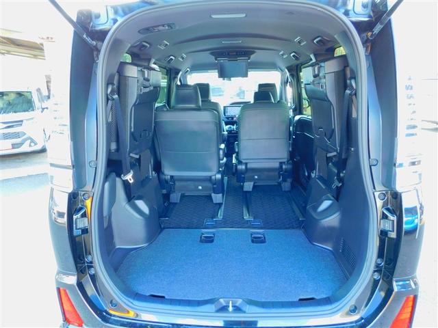 ヴォクシー ＺＳ　煌ＩＩＩ　バックガイドモニタ　両側Ｐドア　ＡＷ　メディアプレイヤー接続　ＬＥＤライト　Ａストップ　リアオートエアコン　イモビ　スマートキープッシュスタート　ワンオーナ　ＤＶＤ再生可　ＥＴＣ装備　キーレス　ＡＢＳ（10枚目）