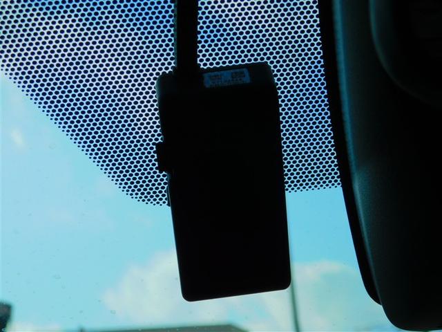 ヴォクシー ＺＳ　煌ＩＩＩ　バックガイドモニタ　両側Ｐドア　ＡＷ　メディアプレイヤー接続　ＬＥＤライト　Ａストップ　リアオートエアコン　イモビ　スマートキープッシュスタート　ワンオーナ　ＤＶＤ再生可　ＥＴＣ装備　キーレス　ＡＢＳ（16枚目）