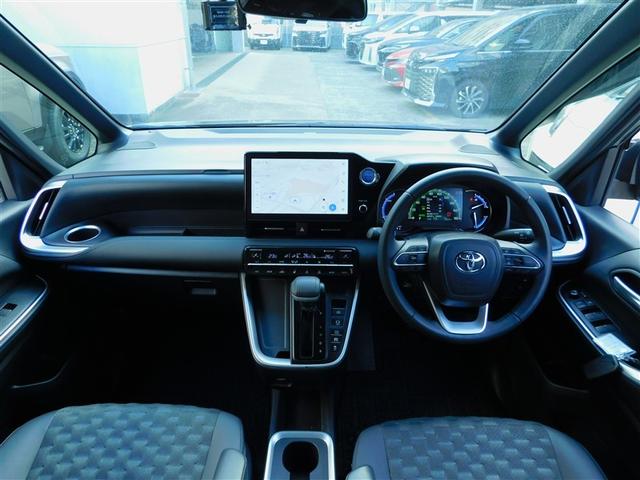 ヴォクシー ハイブリッドS-Z 両側Pドア カーテンエアバック スマキ プリクラッシュセーフティシステム Wエアコン Rカメラ DVDプレーヤー 地デジ アルミ 100V テレビ クルーズコントロール 横滑り防止機能 LEDランプ(6枚目)