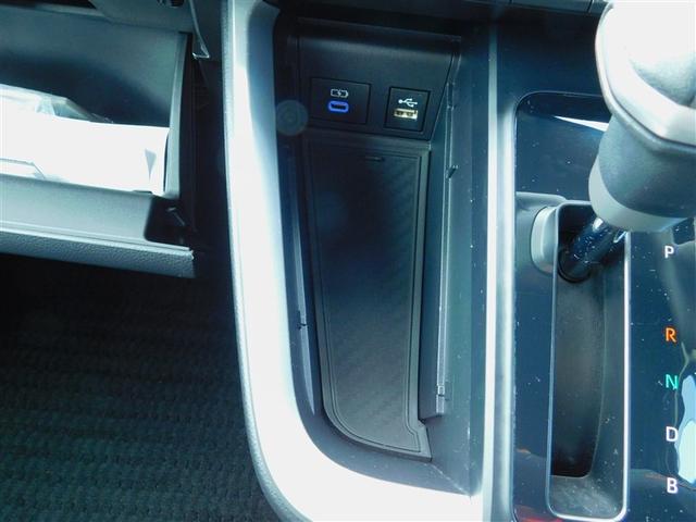 ヴォクシー ハイブリッドＳ－Ｚ　両側Ｐドア　カーテンエアバック　スマキ　プリクラッシュセーフティシステム　Ｗエアコン　Ｒカメラ　ＤＶＤプレーヤー　地デジ　アルミ　１００Ｖ　テレビ　クルーズコントロール　横滑り防止機能　ＬＥＤランプ（29枚目）