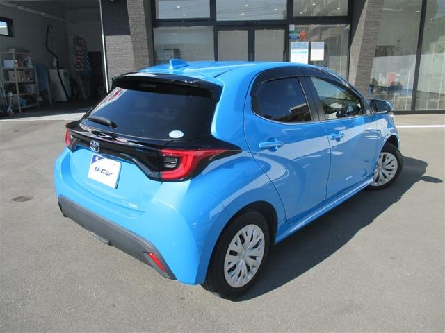 ヤリス Z バックカメラ付き 記録簿あり 軽減ブレーキ 横滑り防止機能 オートクルーズ キーレススタート LEDライト サイドエアバック ABS オ-トエアコン 盗難防止装置 アルミ エアバッグ 助手席エアバック(4枚目)