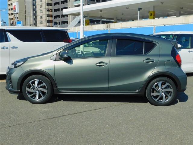 アクア クロスオーバー　グラム　スマ－トキ－　ＡＡＣ　ＡＷ　１オーナー　点検記録簿　ＬＥＤ　盗難防止システム　ワンセグＴＶ　ナビ＆ＴＶ　エアバック　メモリーナビ　ミュージックプレイヤー接続可　パワーウィンドウ　パワーステアリング（3枚目）