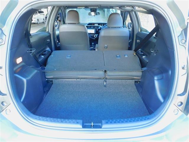 アクア クロスオーバー　グラム　スマ－トキ－　ＡＡＣ　ＡＷ　１オーナー　点検記録簿　ＬＥＤ　盗難防止システム　ワンセグＴＶ　ナビ＆ＴＶ　エアバック　メモリーナビ　ミュージックプレイヤー接続可　パワーウィンドウ　パワーステアリング（11枚目）