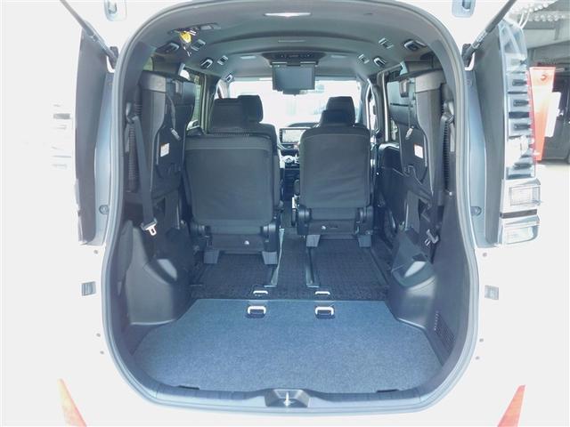 ヴォクシー ＺＳ　煌ＩＩ　ヘッドライトＬＥＤ　スマキー　ＤＶＤ再生可　ワンオーナー車　リヤカメラ　ＥＴＣ車載器　メディアプレイヤー接続　地デジＴＶ　セキュリティアラーム　ウォークスルー　リアエアコン　ＶＳＣ　助手席エアバック（12枚目）