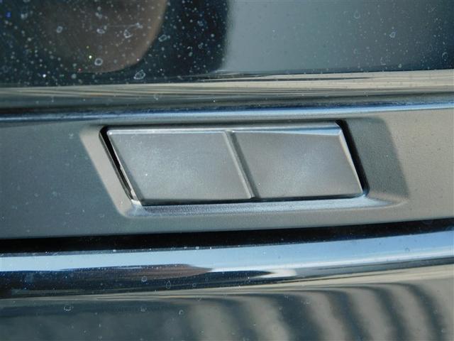 ノア ハイブリッドＳ－Ｚ　バックモニタ－　クルコン　ダブルエアコン　横滑り防止機能　ＬＥＤランプ　３列シート　エアバッグ　ＥＴＣ付き　ミュージックプレイヤー接続可　ＡＢＳ　ＴＶ　エアコン　キーレス　パワステ　アルミホイール（15枚目）