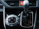 左右独立温度コントロールオートエアコンに７速スポーツシーケンシャルシフト