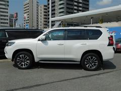 ���Ϥ�ȴ���륿�դʥܥǥ� 3