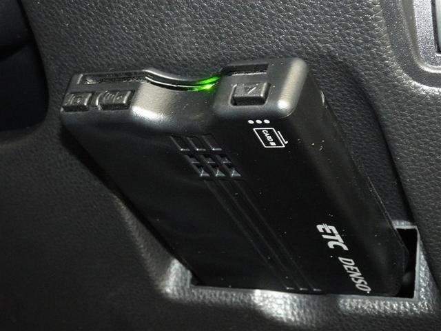 ヤリス ハイブリッドX 衝突被害軽減システム メモリーナビ バックカメラ ETC(15枚目)