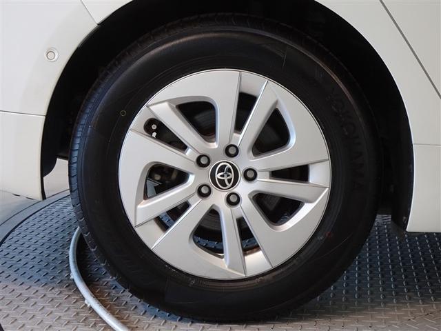 プリウス Sセーフティプラス 衝突被害軽減システム メモリーナビ フルセグ バックカメラ ETC LEDヘッドランプ スマートキー(24枚目)