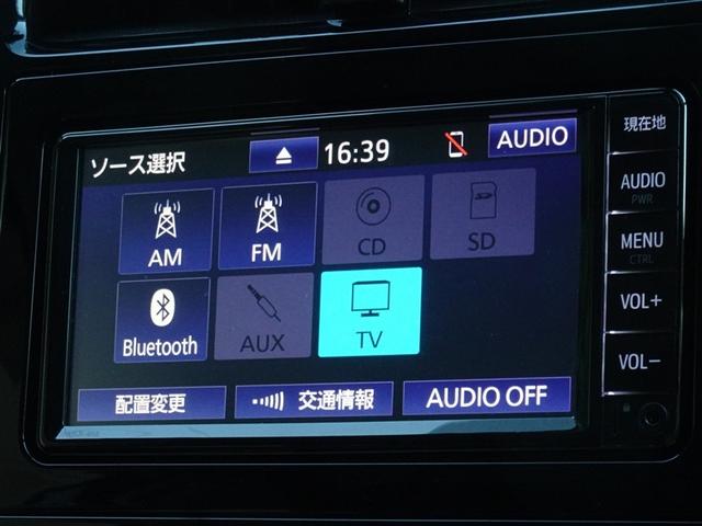 プリウス Ｓ　衝突被害軽減システム　メモリーナビ　ワンセグ　バックカメラ　ＥＴＣ　ＬＥＤヘッドランプ　スマートキー（8枚目）