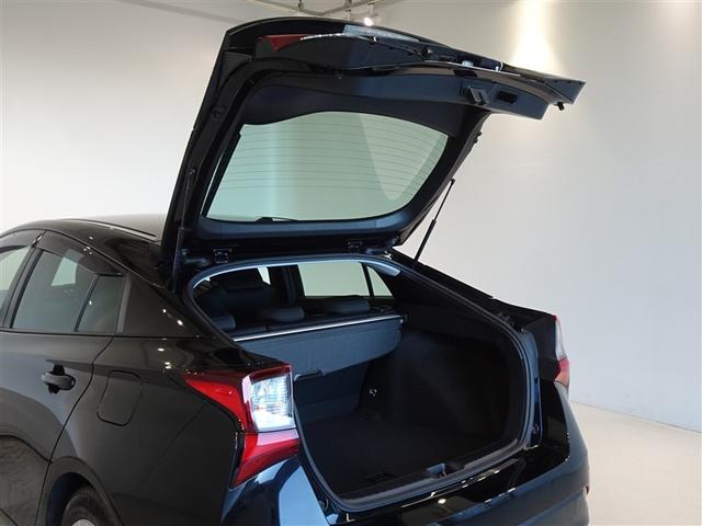 プリウス Ｓ　衝突被害軽減システム　メモリーナビ　ワンセグ　バックカメラ　ＥＴＣ　ＬＥＤヘッドランプ　スマートキー（21枚目）