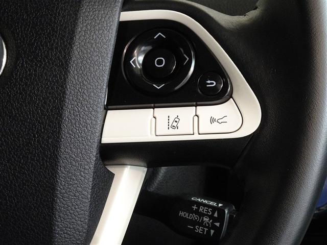 プリウス Ｓセーフティプラス　衝突被害軽減システム　メモリーナビ　フルセグ　バックカメラ　ＥＴＣ　ＬＥＤヘッドランプ　スマートキー（12枚目）