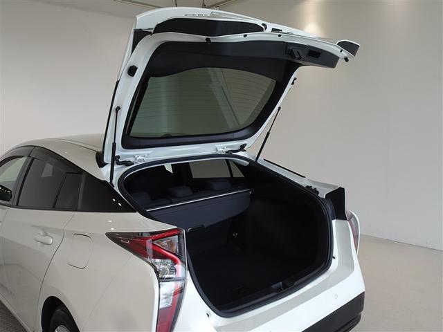 プリウス Ｓセーフティプラス　衝突被害軽減システム　メモリーナビ　フルセグ　バックカメラ　ＥＴＣ　ＬＥＤヘッドランプ　スマートキー（21枚目）