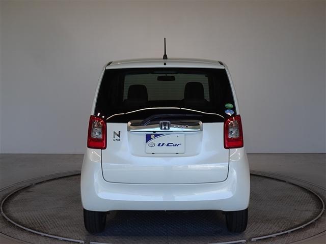 縦開きのバックドアです、雨の日も濡れにくいですよ。