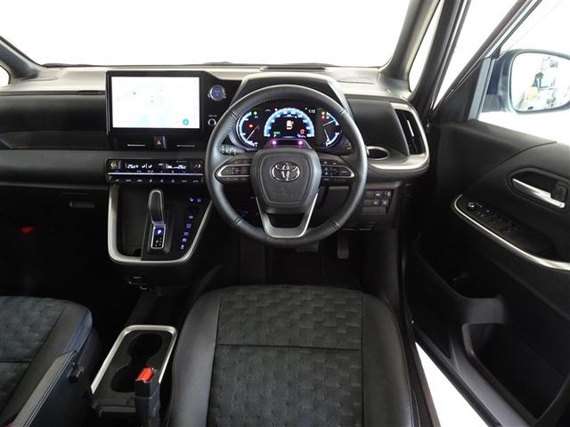 ヴォクシー ハイブリッドＳ－Ｚ　衝突被害軽減システム　メモリーナビ　フルセグ　後席モニター　バックカメラ　ＥＴＣ　両側電動スライド　３列シート　ＬＥＤヘッドランプ　スマートキー　乗車定員７人（5枚目）