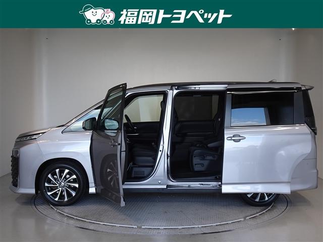 ヴォクシー ハイブリッドＳ－Ｚ　衝突被害軽減システム　メモリーナビ　フルセグ　後席モニター　バックカメラ　ＥＴＣ　両側電動スライド　３列シート　ＬＥＤヘッドランプ　スマートキー　乗車定員７人（19枚目）