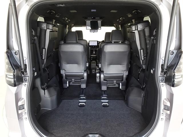 ヴォクシー ハイブリッドＳ－Ｚ　衝突被害軽減システム　メモリーナビ　フルセグ　後席モニター　バックカメラ　ＥＴＣ　両側電動スライド　３列シート　ＬＥＤヘッドランプ　スマートキー　乗車定員７人（24枚目）