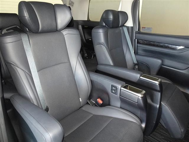 アルファード ２．５Ｓ　Ｃパッケージ　衝突被害軽減システム　メモリーナビ　後席モニター　バックカメラ　ＥＴＣ　両側電動スライド　フルエアロ　３列シート　ＬＥＤヘッドランプ　スマートキー　乗車定員７人（20枚目）