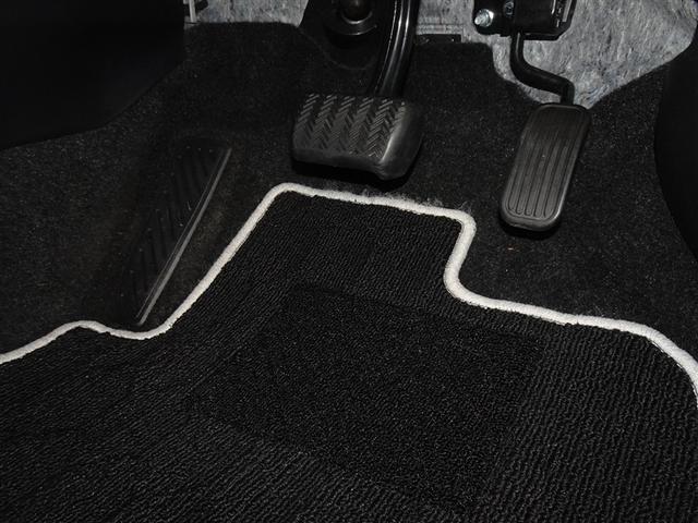 カローラツーリング ハイブリッド ダブルバイビー 衝突被害軽減システム バックカメラ ETC LEDヘッドランプ スマートキー(11枚目)