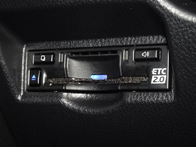 ノア ハイブリッドZ 衝突被害軽減システム メモリーナビ フルセグ バックカメラ ETC 両側電動スライド 3列シート LEDヘッドランプ スマートキー 乗車定員7人(18枚目)