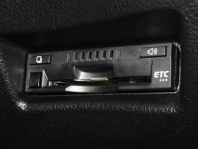 シエンタ ハイブリッド　ファンベースＧ　クエロ　衝突被害軽減システム　メモリーナビ　フルセグ　バックカメラ　ＥＴＣ　両側電動スライド　ＬＥＤヘッドランプ　スマートキー（14枚目）