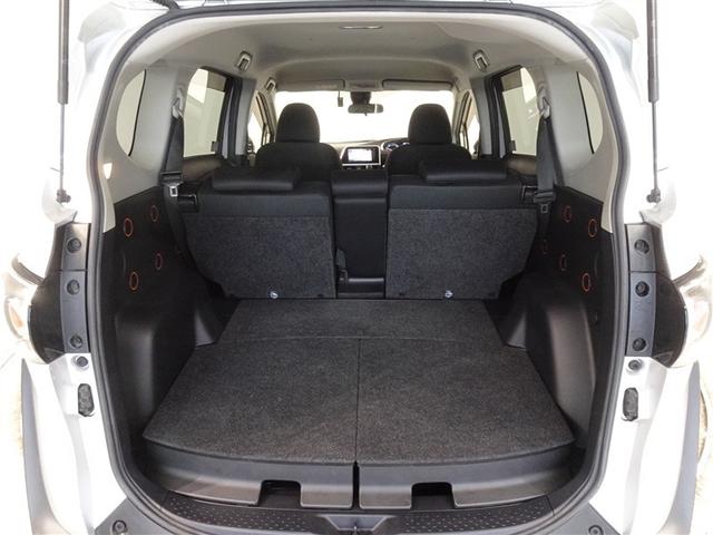 シエンタ ハイブリッド　ファンベースＧ　衝突被害軽減システム　メモリーナビ　ワンセグ　バックカメラ　ＥＴＣ　ドラレコ　両側電動スライド　スマートキー（18枚目）