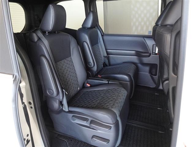 �\�t�@�[�̂悤�ȃZ�J���h�V�[�g�A�v���C�x�[�g���[���ɂ���悤�ł��B