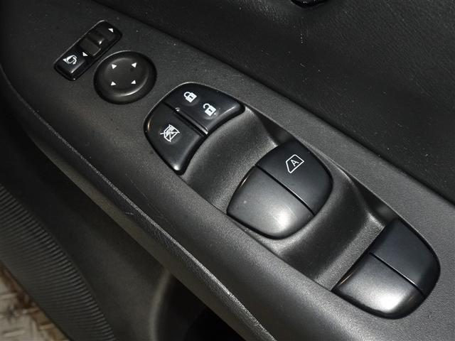 �d���i�[���h�A�~���[�E�p���[�E�C���h�E�𑕔����Ă��܂��B