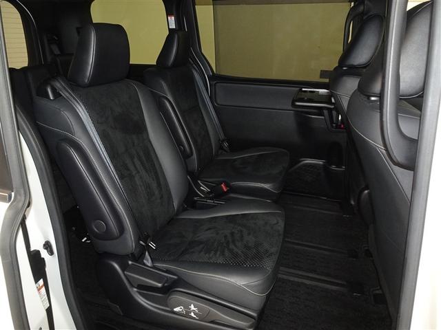 �\�t�@�[�̂悤�ȃZ�J���h�V�[�g�A�v���C�x�[�g���[���ɂ���悤�ł��B