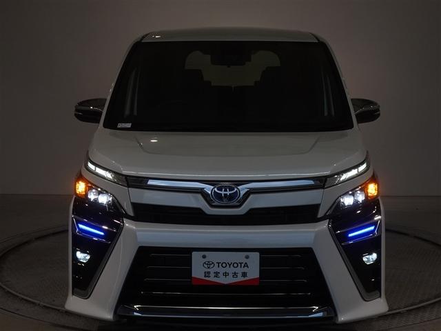 ��Ԃ̃��C�e�B���O��\�����Ă݂܂����B�w�b�h�����v�͂k�d�c�A�ȃG�l�Ŗ��邢�ł���B