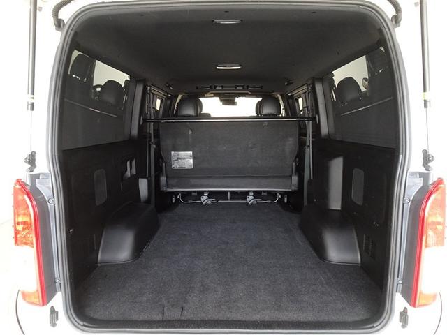 ハイエースバン スーパーＧＬ　ダークプライムＩＩ　衝突被害軽減システム　メモリーナビ　フルセグ　バックカメラ　ＥＴＣ　ＬＥＤヘッドランプ　ディーゼル　スマートキー（21枚目）