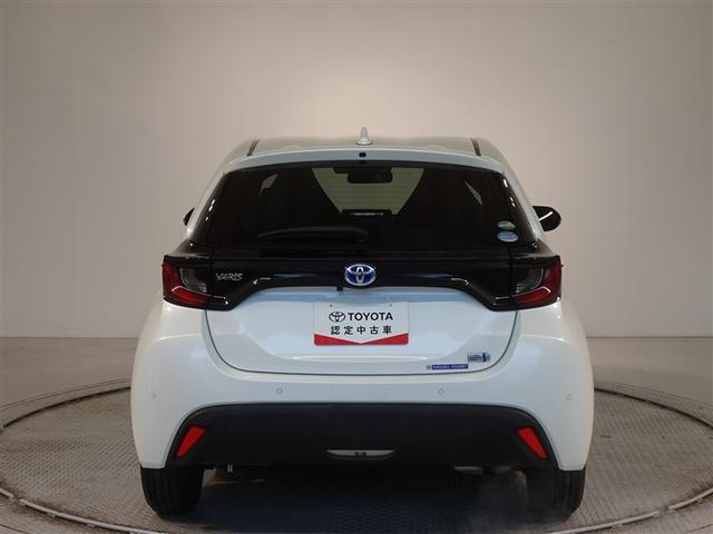 ヤリス ハイブリッドＧ　衝突被害軽減システム　メモリーナビ　バックカメラ　ＥＴＣ　スマートキー（20枚目）