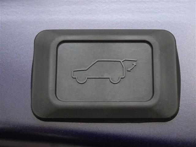 �p���[�o�b�N�h�A�𑕔����Ă܂��B�o�b�N�h�A����납��ł��^�]�Ȃ���ł��{�^���ł̊J�ł��܂��B