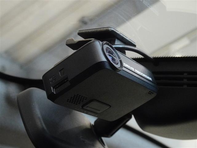 �h���C�u���R�[�_�[�𑕔����Ă��܂��B�������̎��̏󋵏؋��ɁA�y�������s�̋L�^�Ƃ��Ă��d�󂵂܂��B