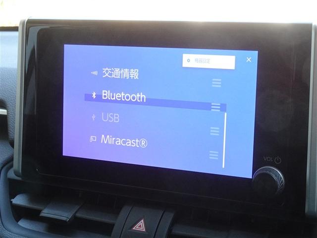 �u���[�g�D�[�X�𓋍ڂ��Ă��܂��A�X�}�z�ƘA��������Ɖ��y�����y���ނ��Ƃ��ł��܂��B