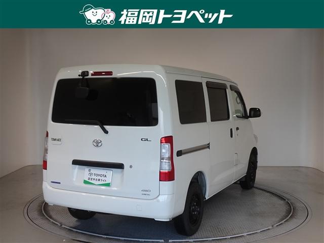 �F�̓X�^���_�[�h�ȃz���C�g�ł��B